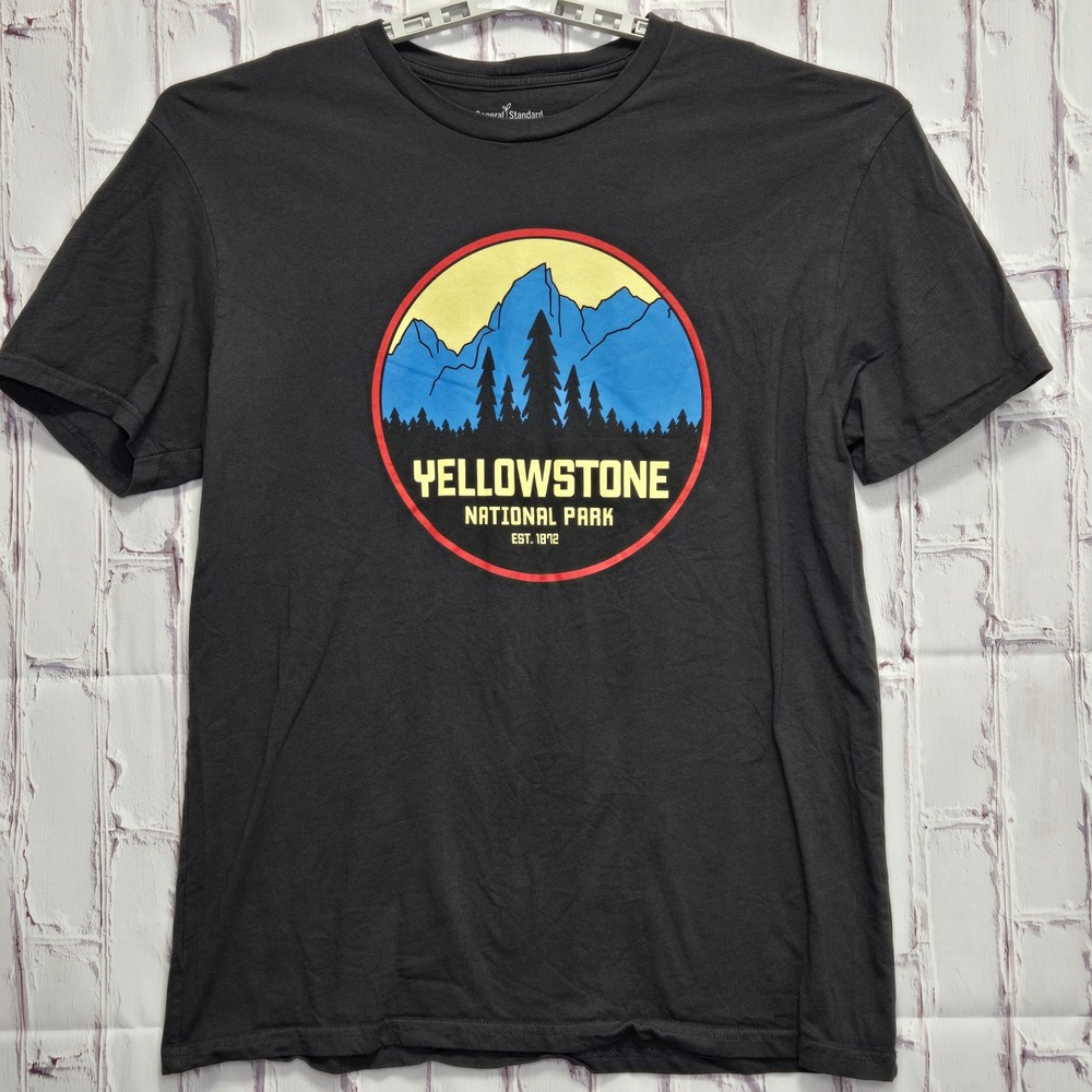Yellowstone National Park Graphic T-Shirt Mens‎ XL Black Made in USA Casual Fun